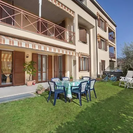 Casa Lory-appartamento A * Garda (Verona)