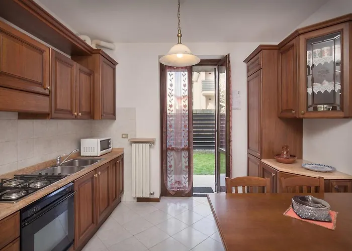 Casa Lory-appartamento A Garda (Verona)